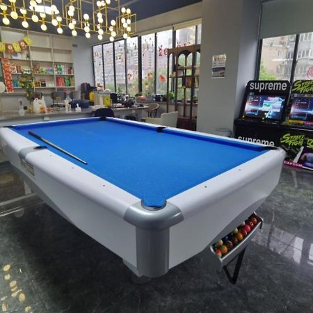 Pu Chun International Hostel -Yugarden & Old Town Shanghai Bagian luar foto