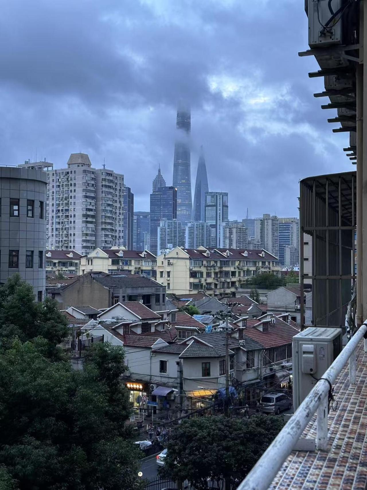Pu Chun International Hostel -Yugarden & Old Town Shanghai Bagian luar foto